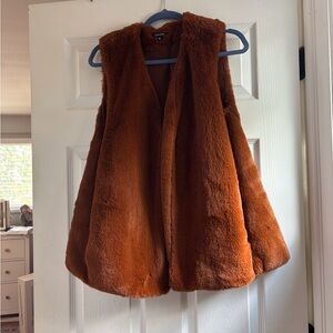 Stella & Dot Warm Brown Faux Fur Vest